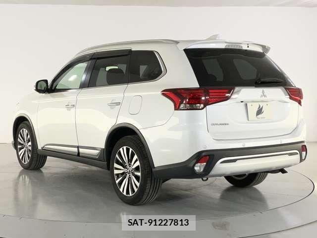 Mitsubishi OUTLANDER 2018-09 8526491-3