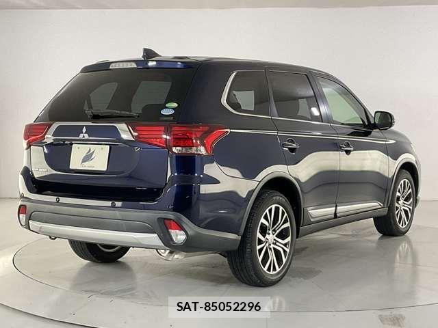 Mitsubishi OUTLANDER 2017-07 8563124-5