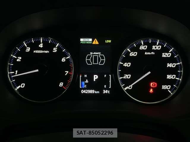 Mitsubishi OUTLANDER 2017-07 8563124-10