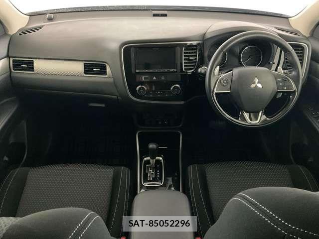 Mitsubishi OUTLANDER 2017-07 8563124-12
