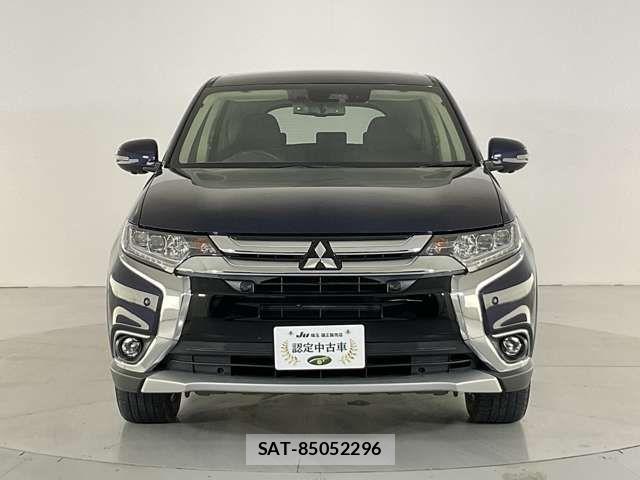Mitsubishi OUTLANDER 2017-07 8563124-1
