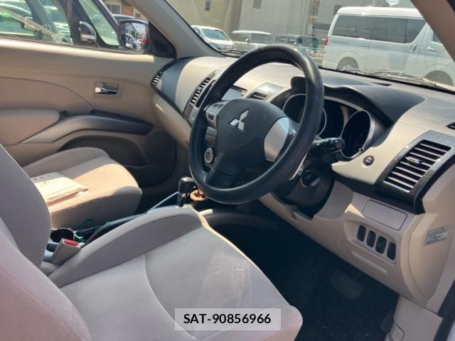 Mitsubishi OUTLANDER 2007-11 8563126-11