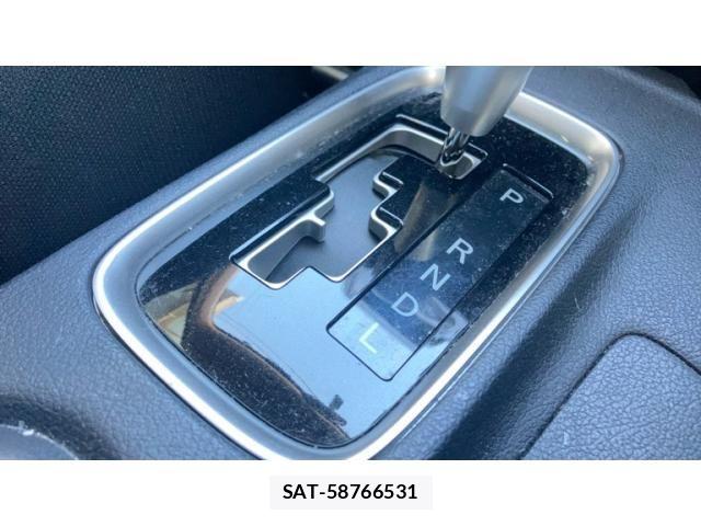 Mitsubishi OUTLANDER 2016-10 8563125-27