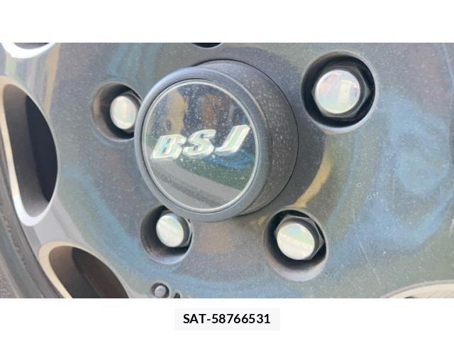 Mitsubishi OUTLANDER 2016-10 8563125-6