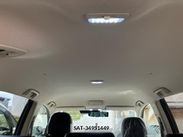 Mitsubishi OUTLANDER 2018-08 8745090-9