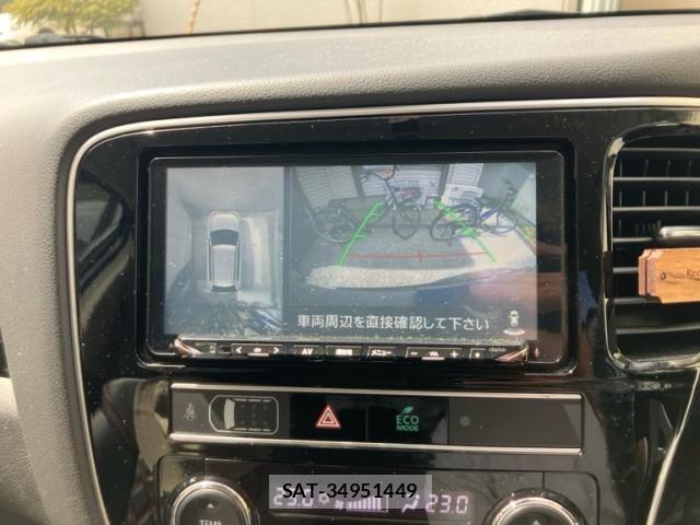 Mitsubishi OUTLANDER 2018-08 8745090-24