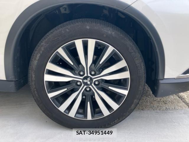 Mitsubishi OUTLANDER 2018-08 8745090-4