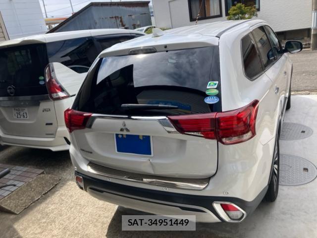Mitsubishi OUTLANDER 2018-08 8745090-7