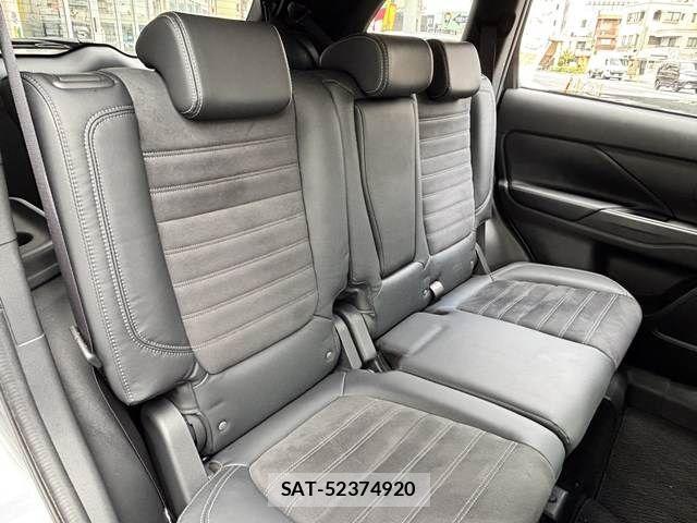 Mitsubishi OUTLANDER 2019-07 8850310-23