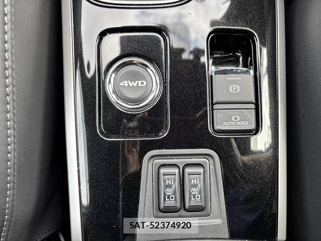 Mitsubishi OUTLANDER 2019-07 8850310-28