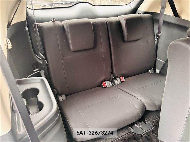 Mitsubishi OUTLANDER 2015-12 8871799-9