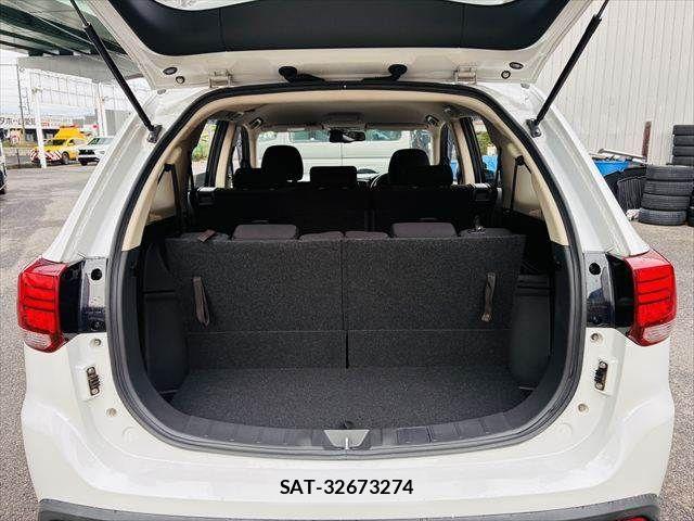 Mitsubishi OUTLANDER 2015-12 8871799-10