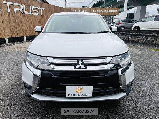 Mitsubishi OUTLANDER 2015-12 8871799-15