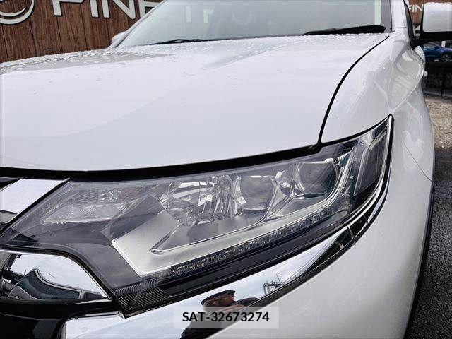 Mitsubishi OUTLANDER 2015-12 8871799-22