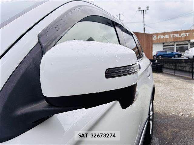 Mitsubishi OUTLANDER 2015-12 8871799-26