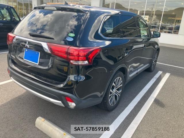 Mitsubishi OUTLANDER 2015-12 8881470-2