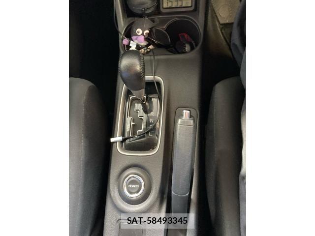 Mitsubishi OUTLANDER 2014-03 8881471-12