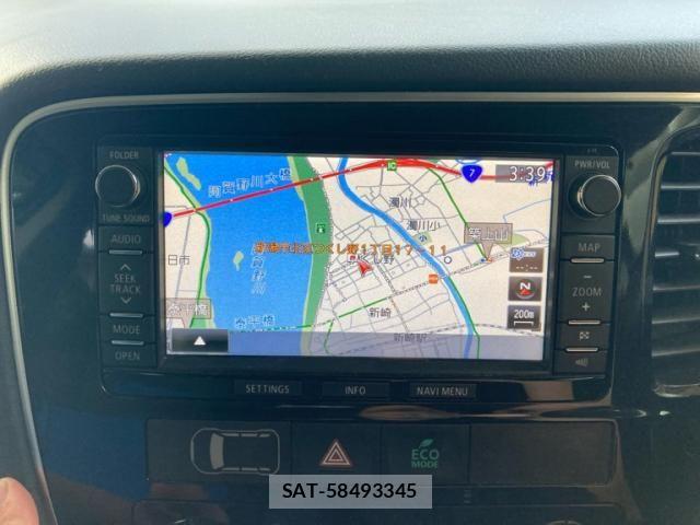 Mitsubishi OUTLANDER 2014-03 8881471-16
