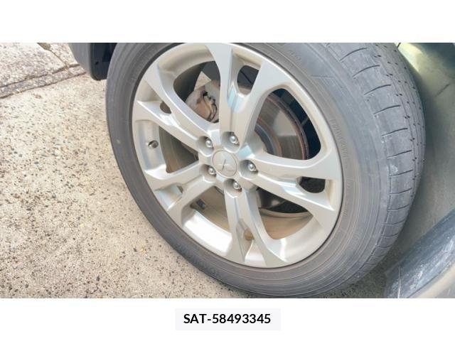 Mitsubishi OUTLANDER 2014-03 8881471-23