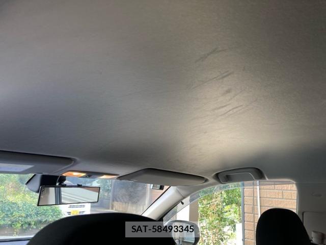 Mitsubishi OUTLANDER 2014-03 8881471-4