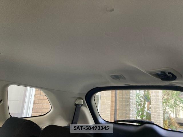 Mitsubishi OUTLANDER 2014-03 8881471-6