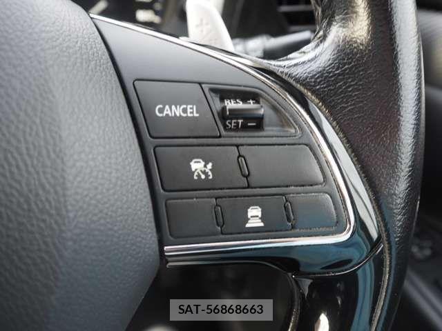 Mitsubishi OUTLANDER 2015-11 8884148-13
