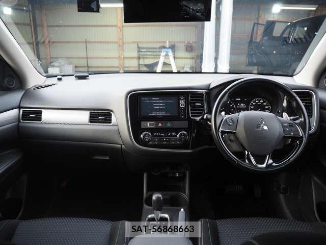 Mitsubishi OUTLANDER 2015-11 8884148-1