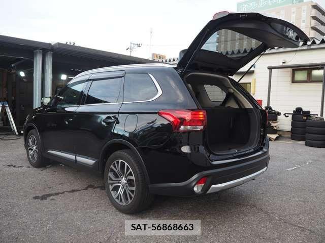 Mitsubishi OUTLANDER 2015-11 8884148-4