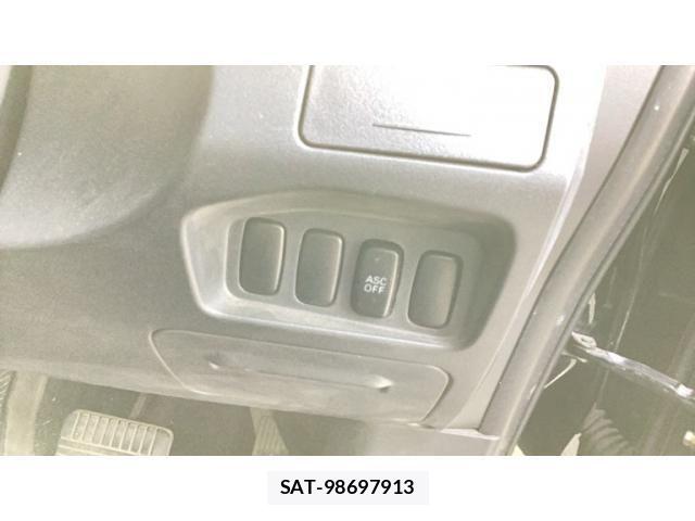 Mitsubishi OUTLANDER 2005-10 8884149-13