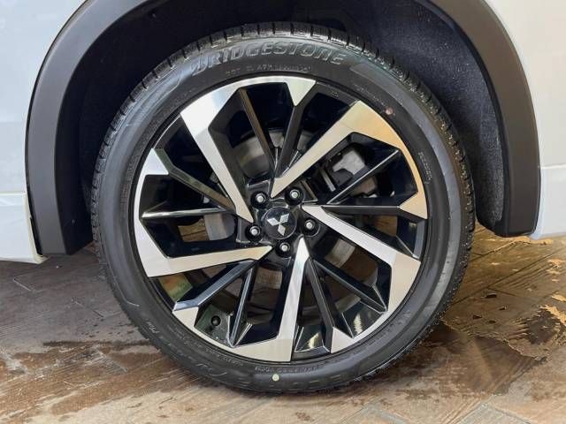 Mitsubishi OUTLANDER PHEV 2022-07 472232-15