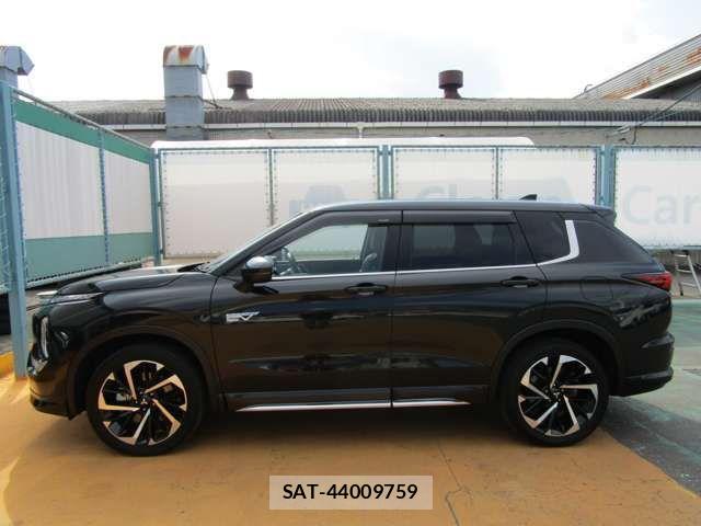 Mitsubishi OUTLANDER PHEV 2022-09 789894-9