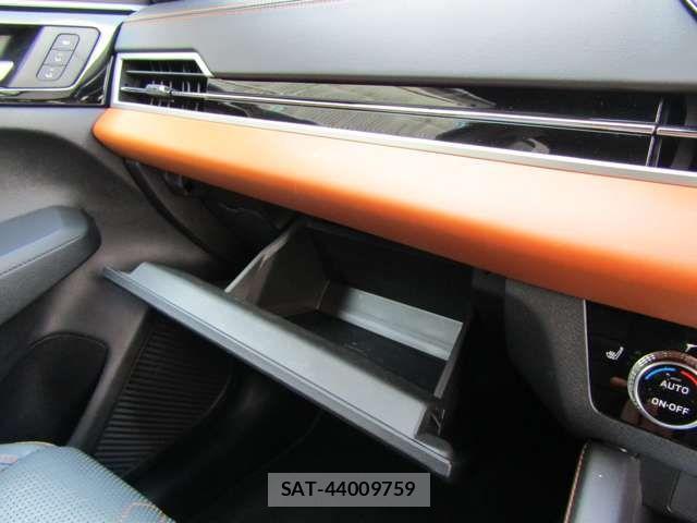 Mitsubishi OUTLANDER PHEV 2022-09 789894-17