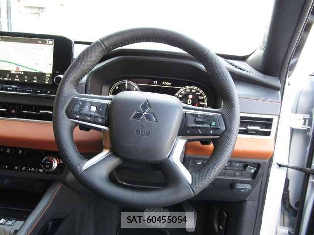 Mitsubishi OUTLANDER PHEV 2022-02 835663-13