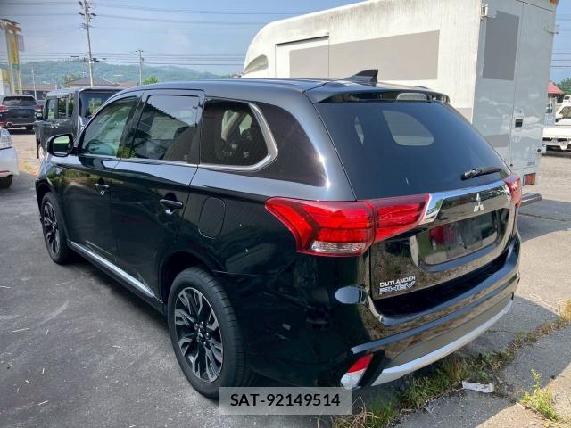 Mitsubishi OUTLANDER PHEV 2018-02 1134092-1