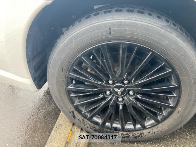 Mitsubishi OUTLANDER PHEV 2020-09 1208000-11