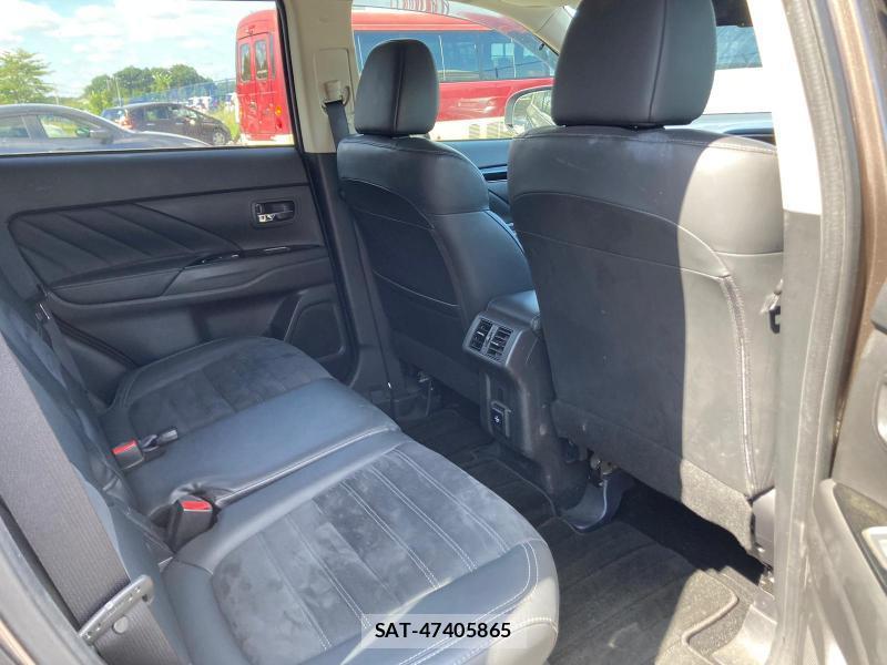 Mitsubishi OUTLANDER PHEV 2018 1273545-9