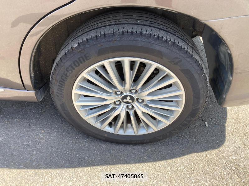 Mitsubishi OUTLANDER PHEV 2018 1273545-33