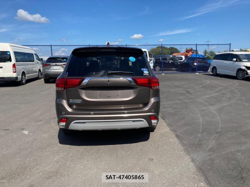 Mitsubishi OUTLANDER PHEV 2018 1273545-3