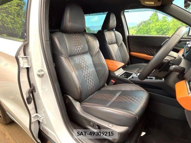 Mitsubishi OUTLANDER PHEV 2023-01 1318602-7