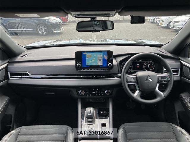 Mitsubishi OUTLANDER PHEV 2022-12 1332557-1