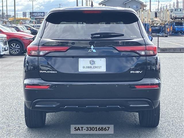 Mitsubishi OUTLANDER PHEV 2022-12 1332557-5