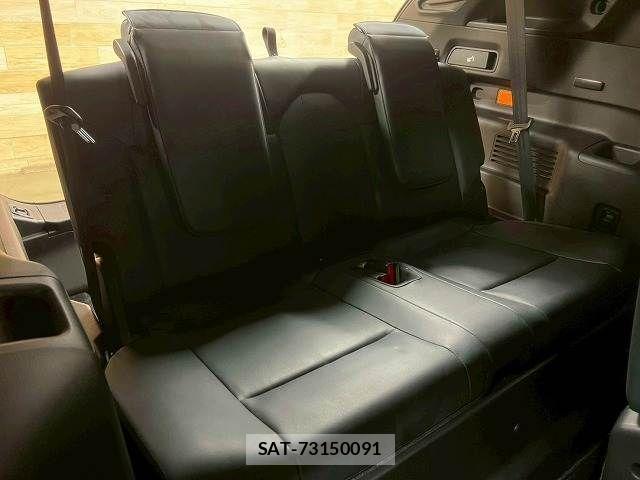 Mitsubishi OUTLANDER PHEV 2021-12 1610121-10