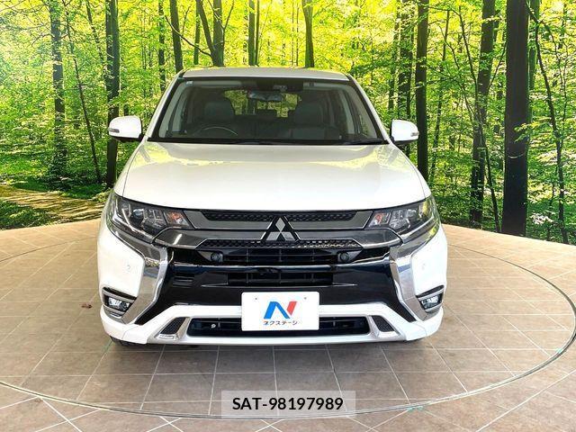 Mitsubishi OUTLANDER PHEV 2018-11 1663004-13