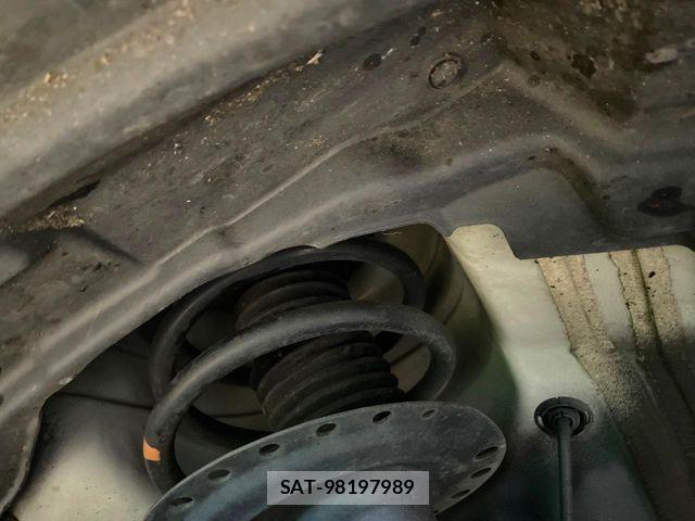 Mitsubishi OUTLANDER PHEV 2018-11 1663004-19