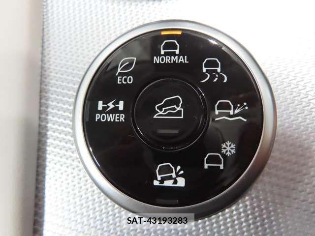 Mitsubishi OUTLANDER PHEV 2023-03 1694556-18