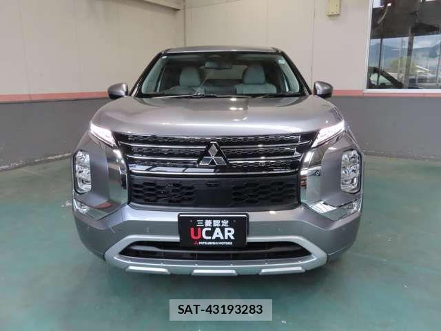Mitsubishi OUTLANDER PHEV 2023-03 1694556-4
