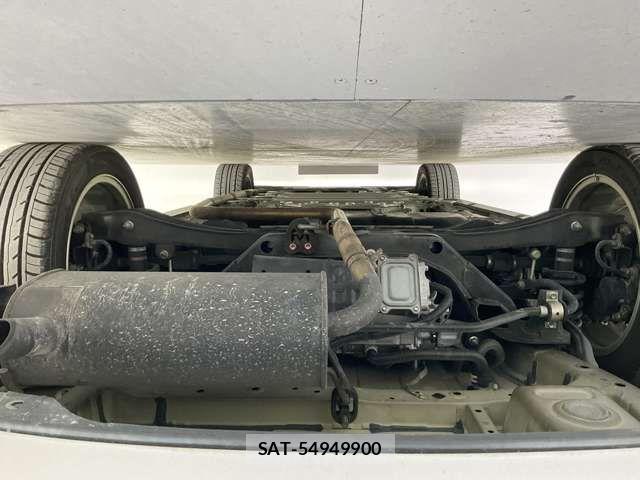 Mitsubishi OUTLANDER PHEV 2017-11 2318590-9