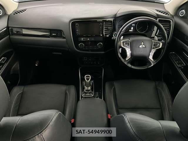 Mitsubishi OUTLANDER PHEV 2017-11 2318590-11