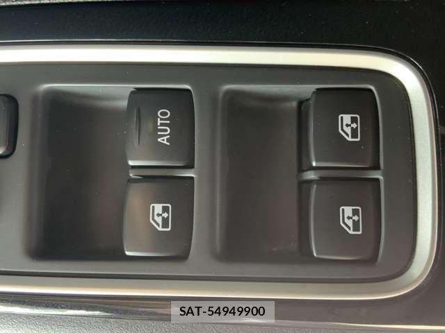 Mitsubishi OUTLANDER PHEV 2017-11 2318590-13