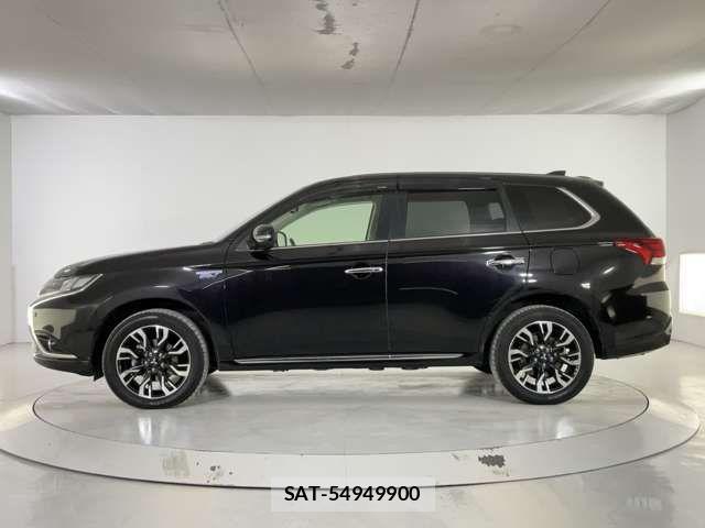 Mitsubishi OUTLANDER PHEV 2017-11 2318590-2